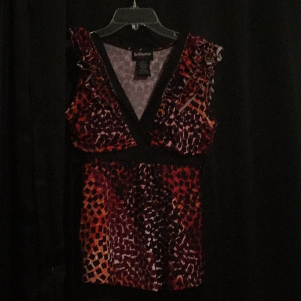 Sleeveless shirt